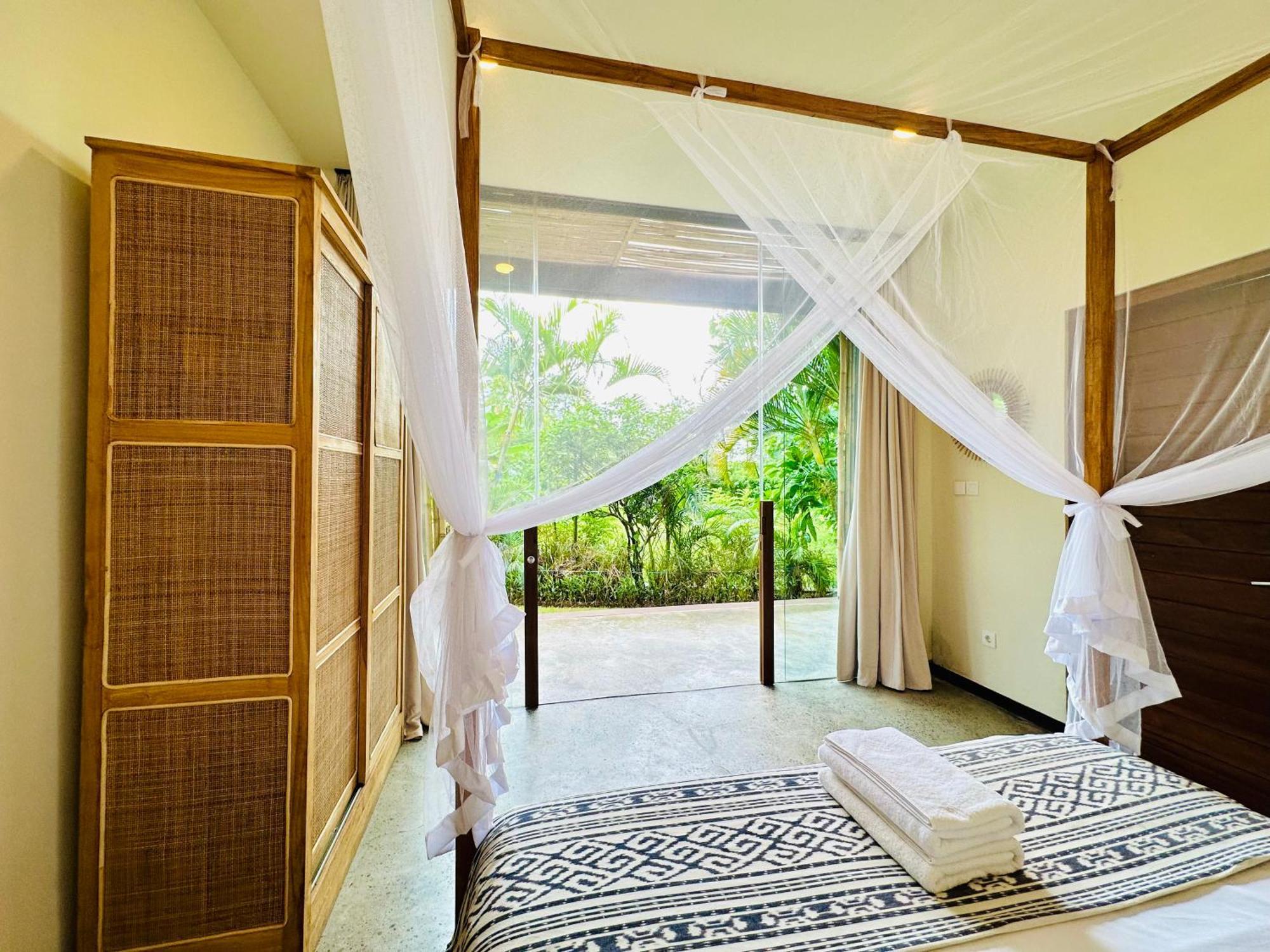 Villa Samudra & Blue Damai & Grey Damai - 8 Bedrooms Bingin Uluwatu